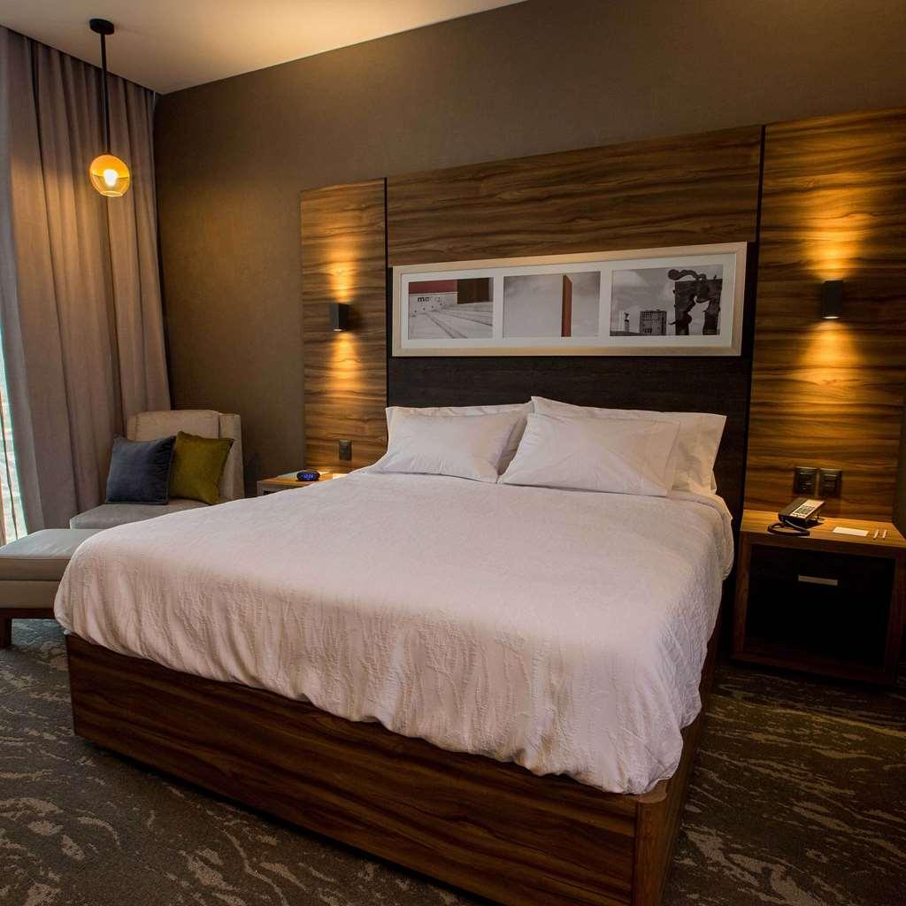 Hampton Inn & Suites Charlotte Steele Creek Road, Nc Room photo